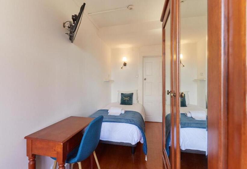 اتاق استاندارد یک نفره, A Portuguesa Guest House