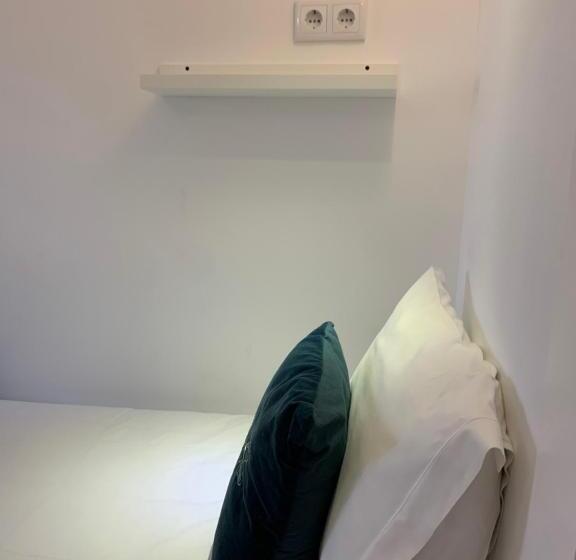 اتاق استاندارد یک نفره, A Portuguesa Guest House