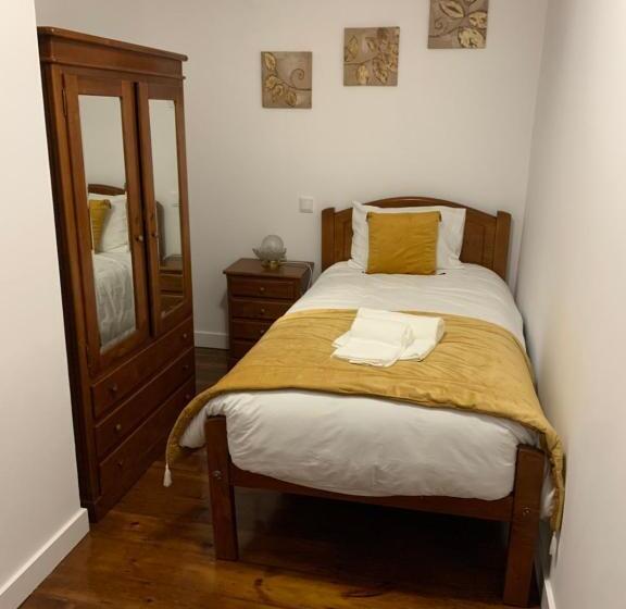 اتاق استاندارد یک تخته با سرویس بهداشتی مشترک, A Portuguesa Guest House