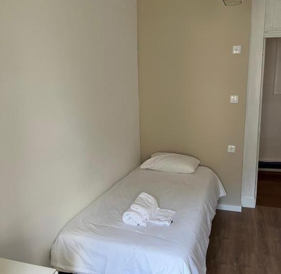 اتاق اکونومی یک تخته, A Portuguesa Guest House