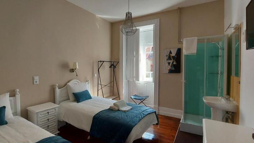 اتاق استاندارد با سرویس بهداشتی مشترک, A Portuguesa Guest House
