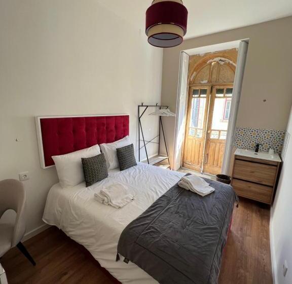 اتاق اکونومی, A Portuguesa Guest House