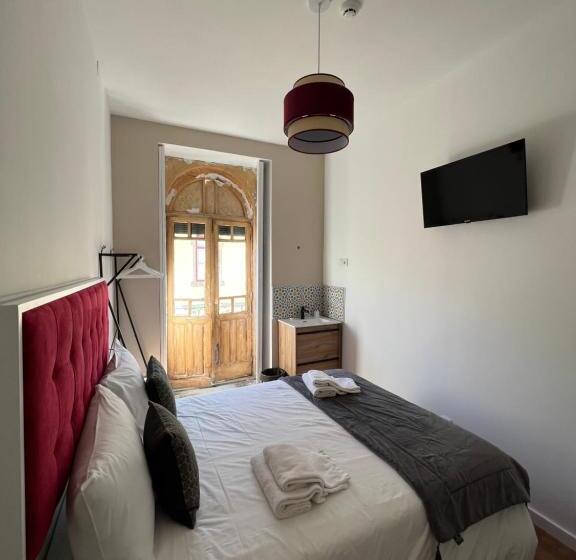 اتاق اکونومی, A Portuguesa Guest House