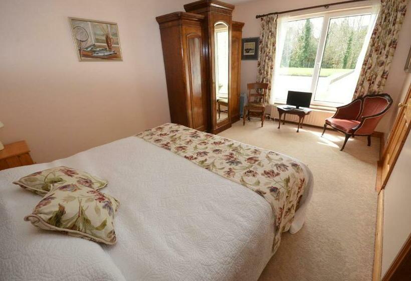 اتاق راحتی, Camillaun Lodge With Lough Corrib Boat Hire