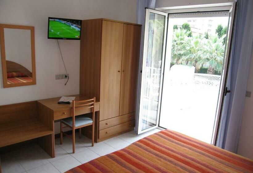 سوییت خانوادگی, Centro Vacanze Domus M.g
