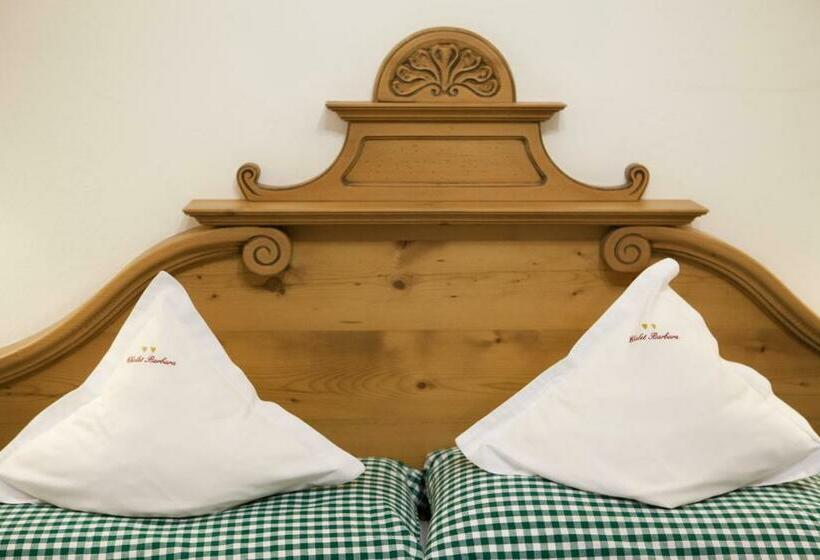 سوییت جونیور, Chalet Barbara