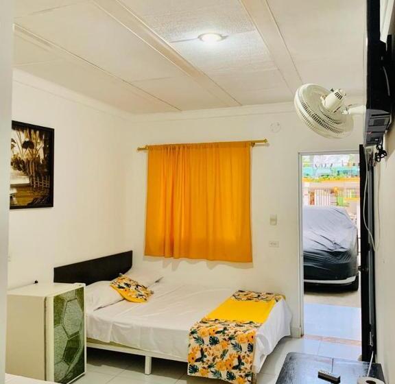 اتاق استاندارد سه نفره, Villa Real Tolú