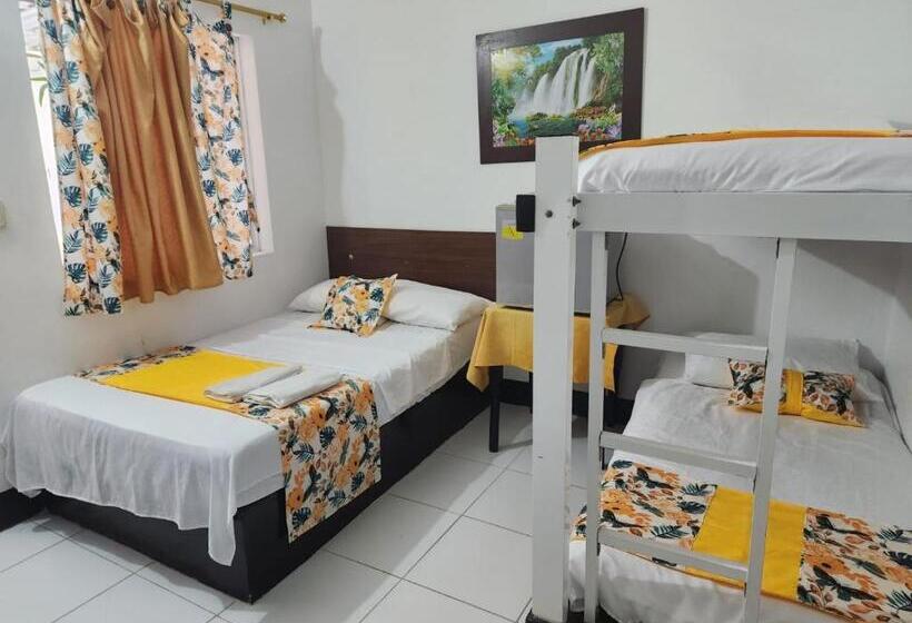 اتاق استاندارد چهار تخته, Villa Real Tolú