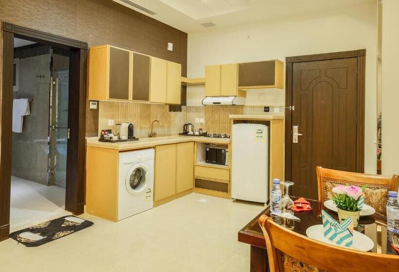 سوئیت پرزیدنت, Rest Night Hotel Serviced Apartments  Alhamra