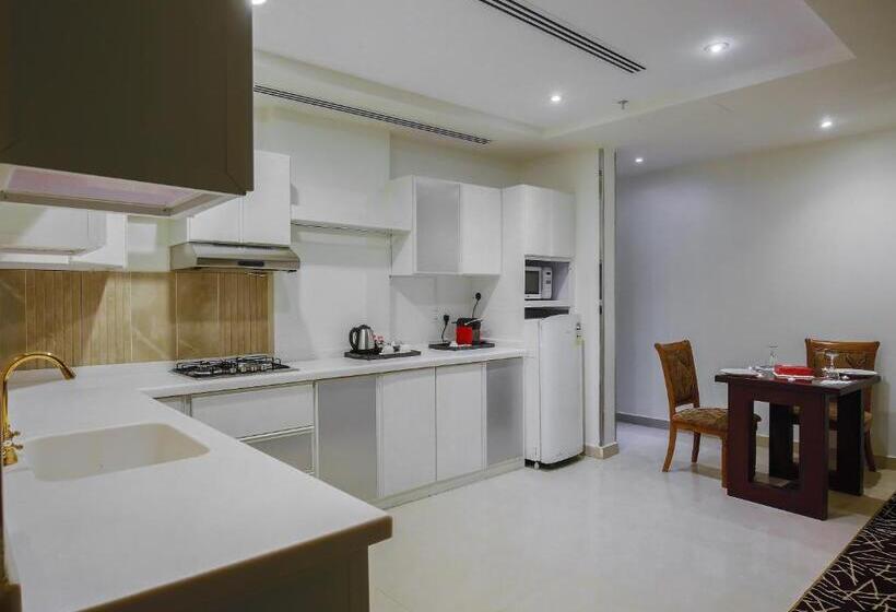 سوئیت رویال, Rest Night Hotel Serviced Apartments  Alhamra