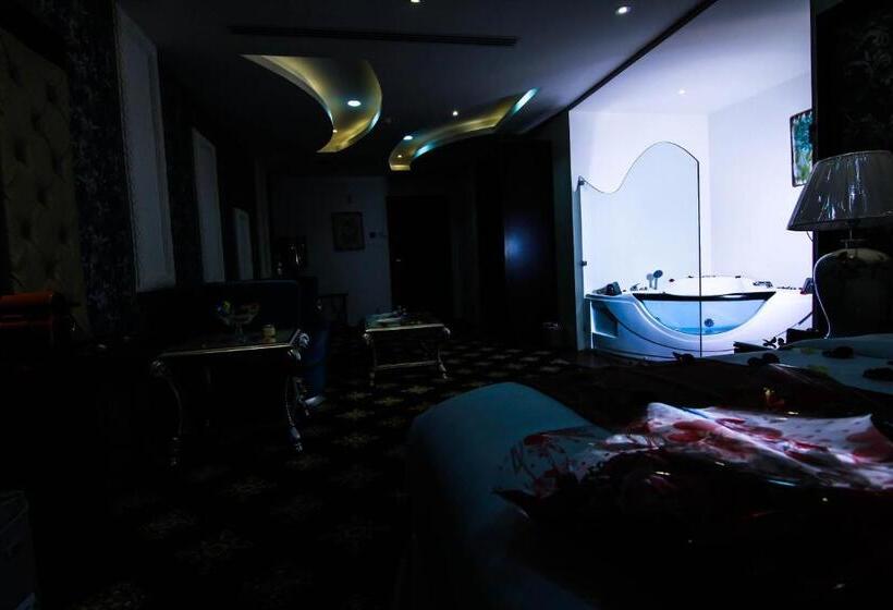سوییت, Rest Night Hotel Serviced Apartments  Alhamra
