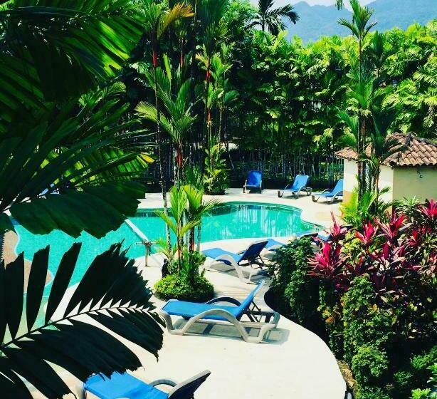 اتاق راحتی, Arenal Backpackers Resort