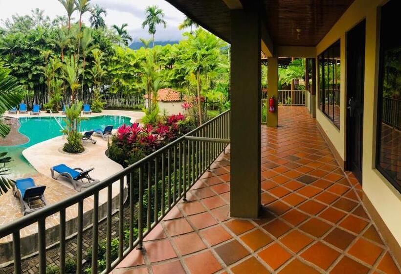 اتاق راحتی, Arenal Backpackers Resort