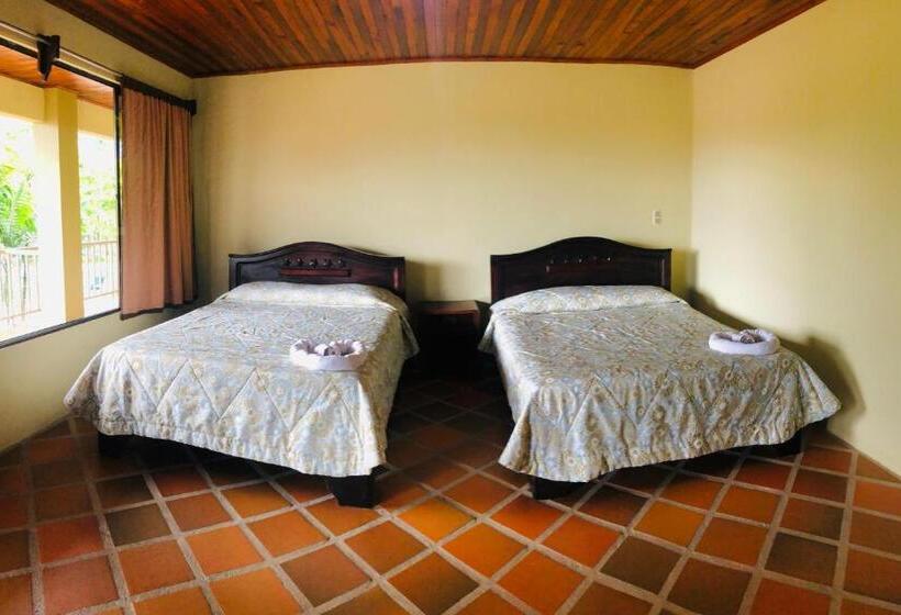 اتاق راحتی, Arenal Backpackers Resort
