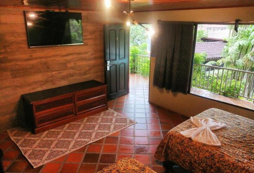اتاق راحتی, Arenal Backpackers Resort