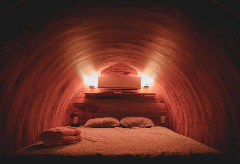 اتاق استاندارد, Arenal Backpackers Resort