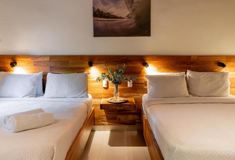 بانگلوی استاندارد, Banana Beach Bungalows