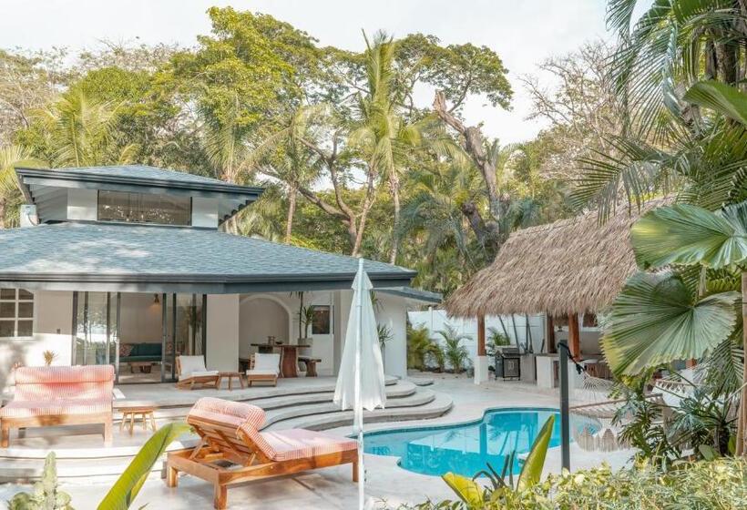 ویلای 1 خوابه, Banana Beach Bungalows