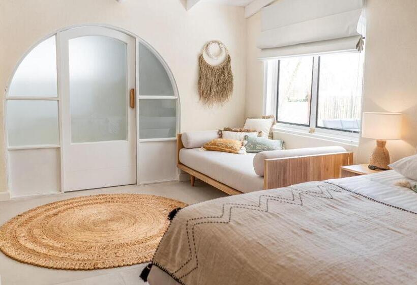 ویلای 1 خوابه, Banana Beach Bungalows