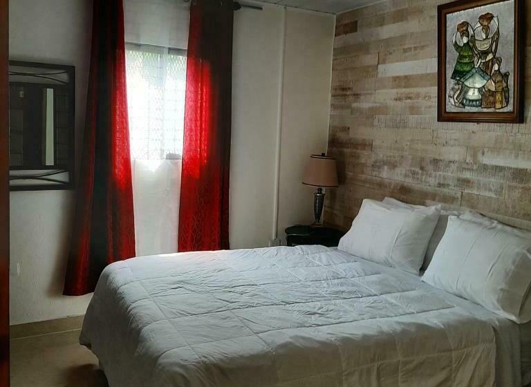 اتاق لوکس, Rancha Azul Inn