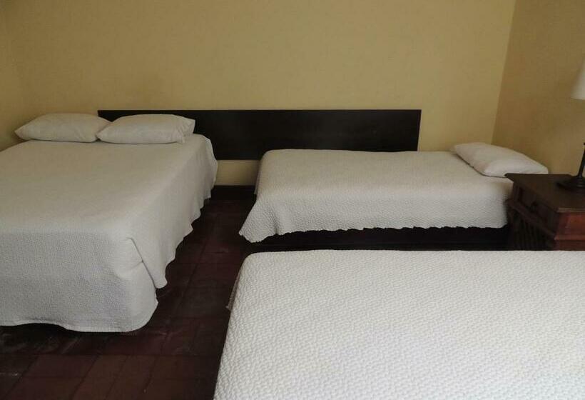 اتاق استاندارد سه نفره, 1915 Inn & Suites
