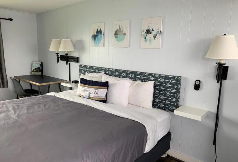اتاق سوپریور با تخت بزرگ, Beachfront Inn
