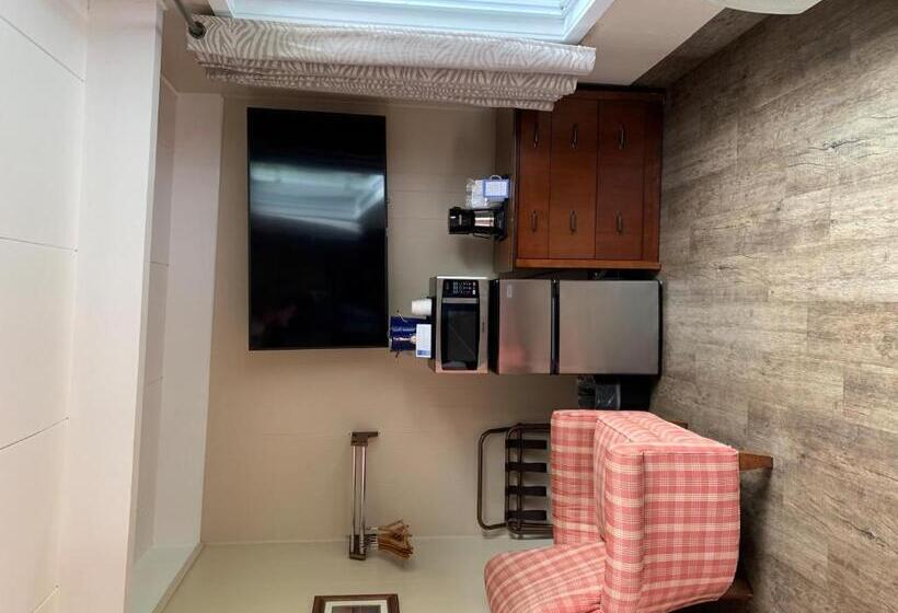 اتاق استاندارد با تخت بزرگ, Beachfront Inn