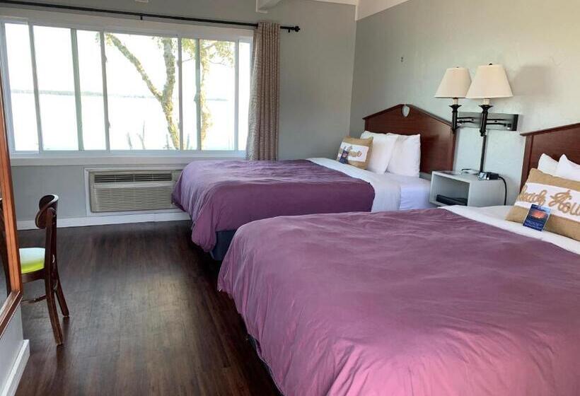 اتاق استاندارد چهار تخته, Beachfront Inn