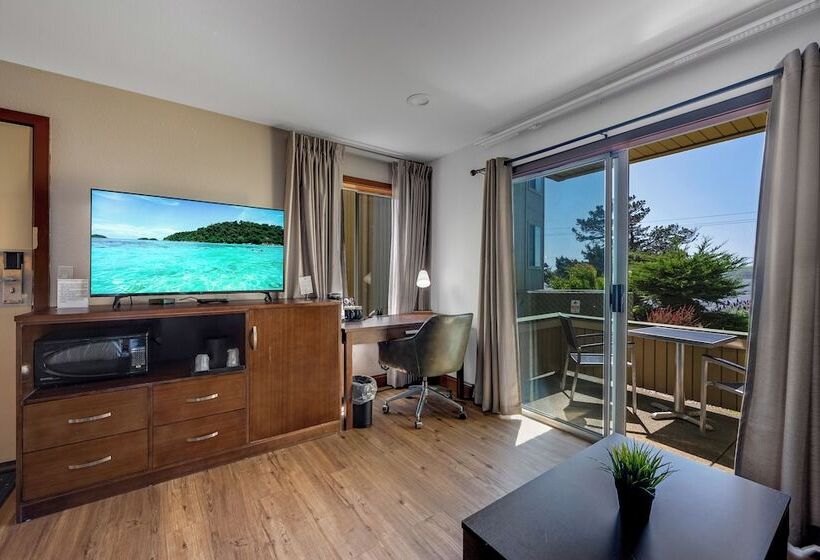 اتاق لوکس, Bodega Coast Inn And Suites