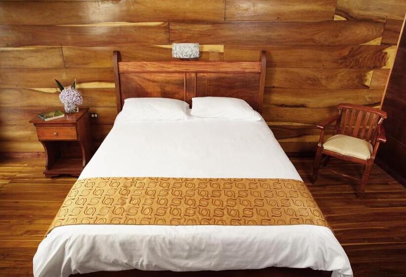 اتاق استاندارد با چشم‌انداز باغ, Bosque Verde Lodge
