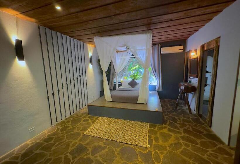 سوییت, Canaima Chill House