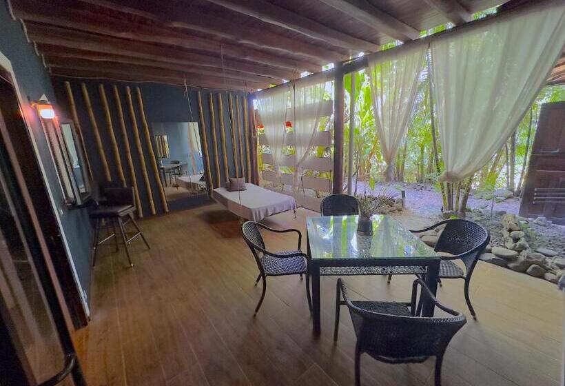 سوییت, Canaima Chill House