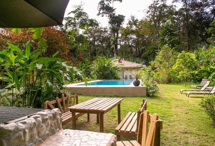 بانگلوی لوکس, Casa Merlin