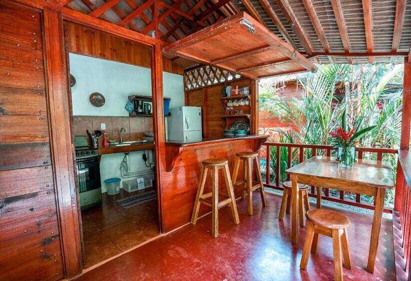 بانگلوی سوپریور, Casitas Las Flores