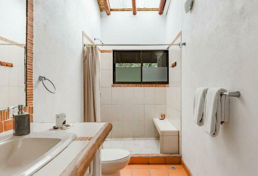 اتاق لوکس چهار تخته, Dreamcatcher Hotel   Atrapasueños