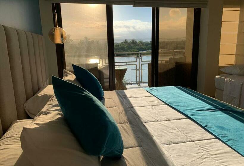 اتاق استاندارد با تخت بزرگ, La Laguna Galapagos
