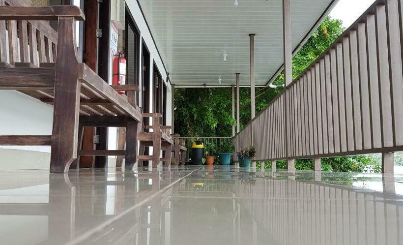 اتاق استاندارد چهار تخته, River View