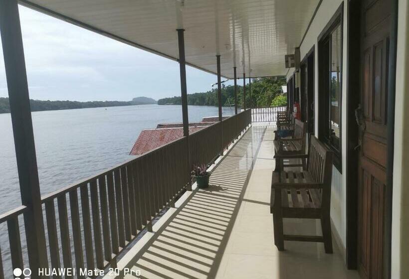 اتاق استاندارد چهار تخته, River View