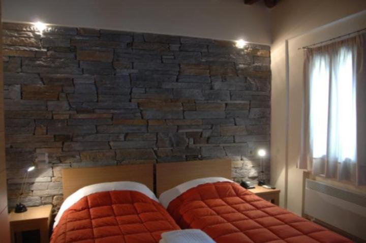 Deluxe Room Mountain View, Thalia Rooms