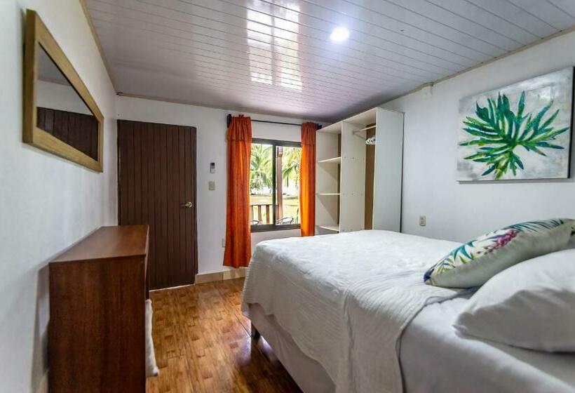 اتاق استاندارد با چشم‌انداز باغ, Tortuguero Beachfront