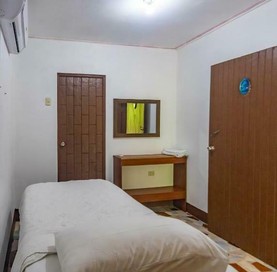 اتاق یک تخته با چشم‌انداز باغ, Tortuguero Beachfront