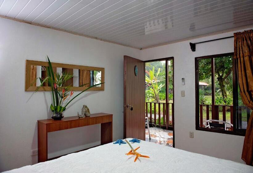 اتاق استاندارد با چشم‌انداز باغ, Tortuguero Beachfront