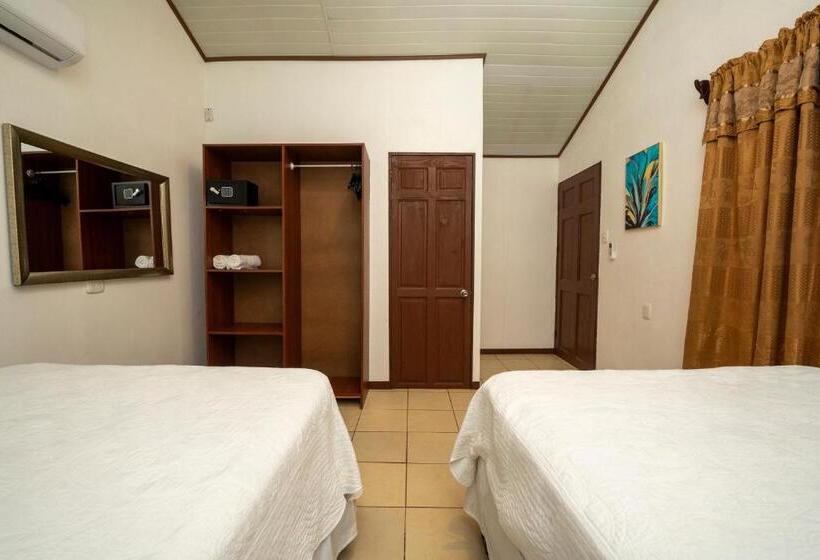 ویلای استاندارد با چشم‌انداز باغ, Tortuguero Beachfront