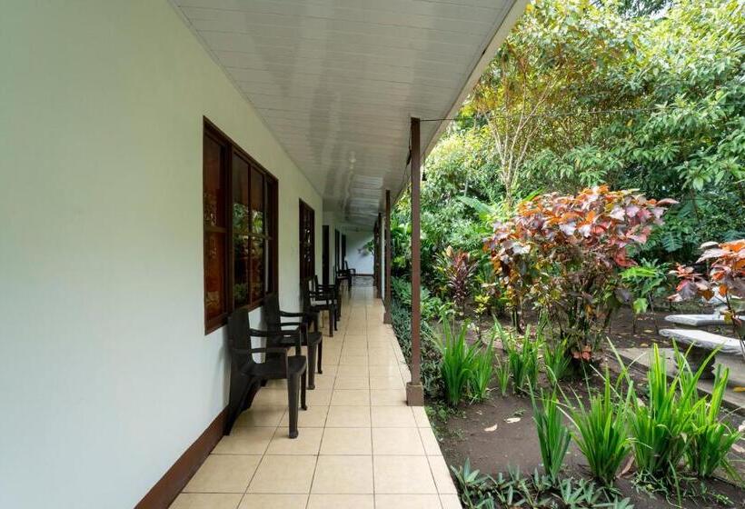 اتاق استاندارد چهارنفره با چشم‌انداز باغ, Tortuguero Beachfront
