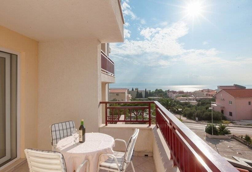 اتاق با نمای کوهستان کلاسیک, Villa Vinka