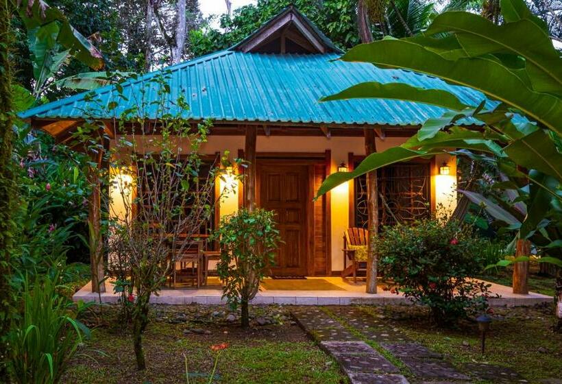 بانگلوی استاندارد, El Nido Jungle Lodge