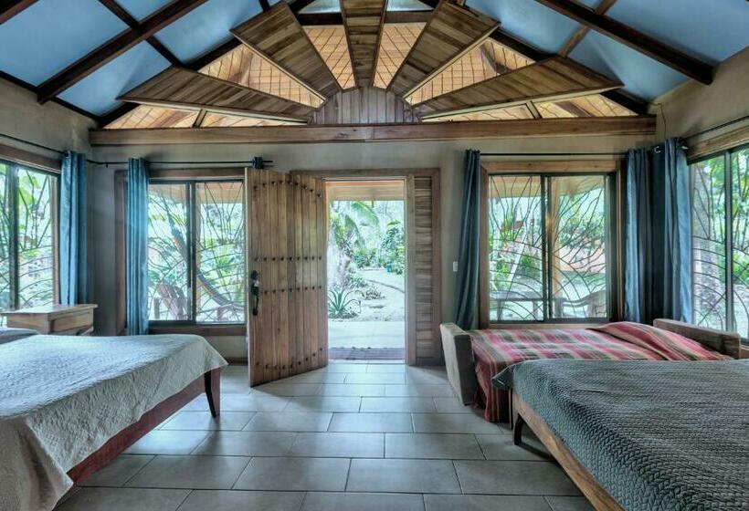 بانگلوی استاندارد, El Nido Jungle Lodge