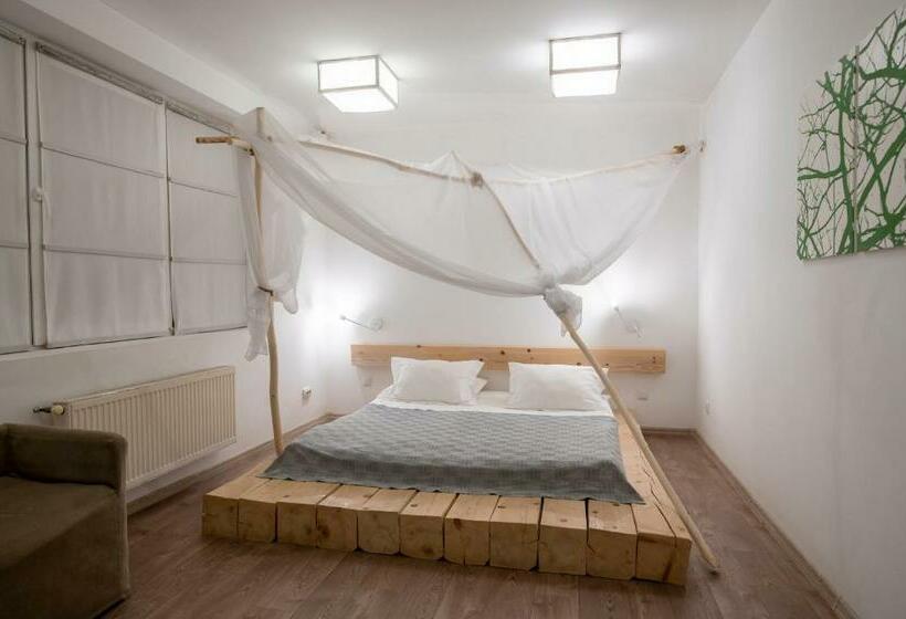 سوییت, Higina Spa