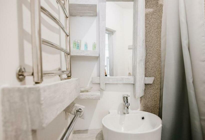 اتاق سوپریور, Higina Spa