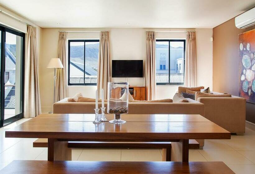 آپارتمان 2 خوابه, Marine Square Luxury Suites